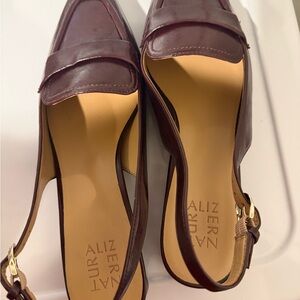 Garnier Women's Burgundy Slingback Loafers